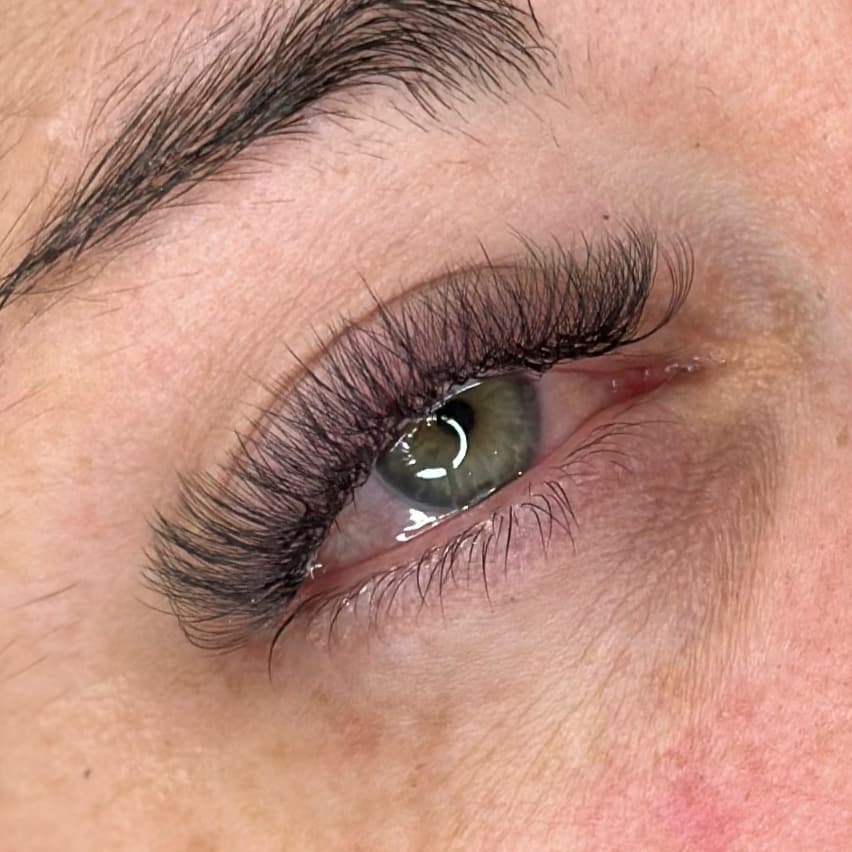 Beamlash LED Lashes at Olive Beauty