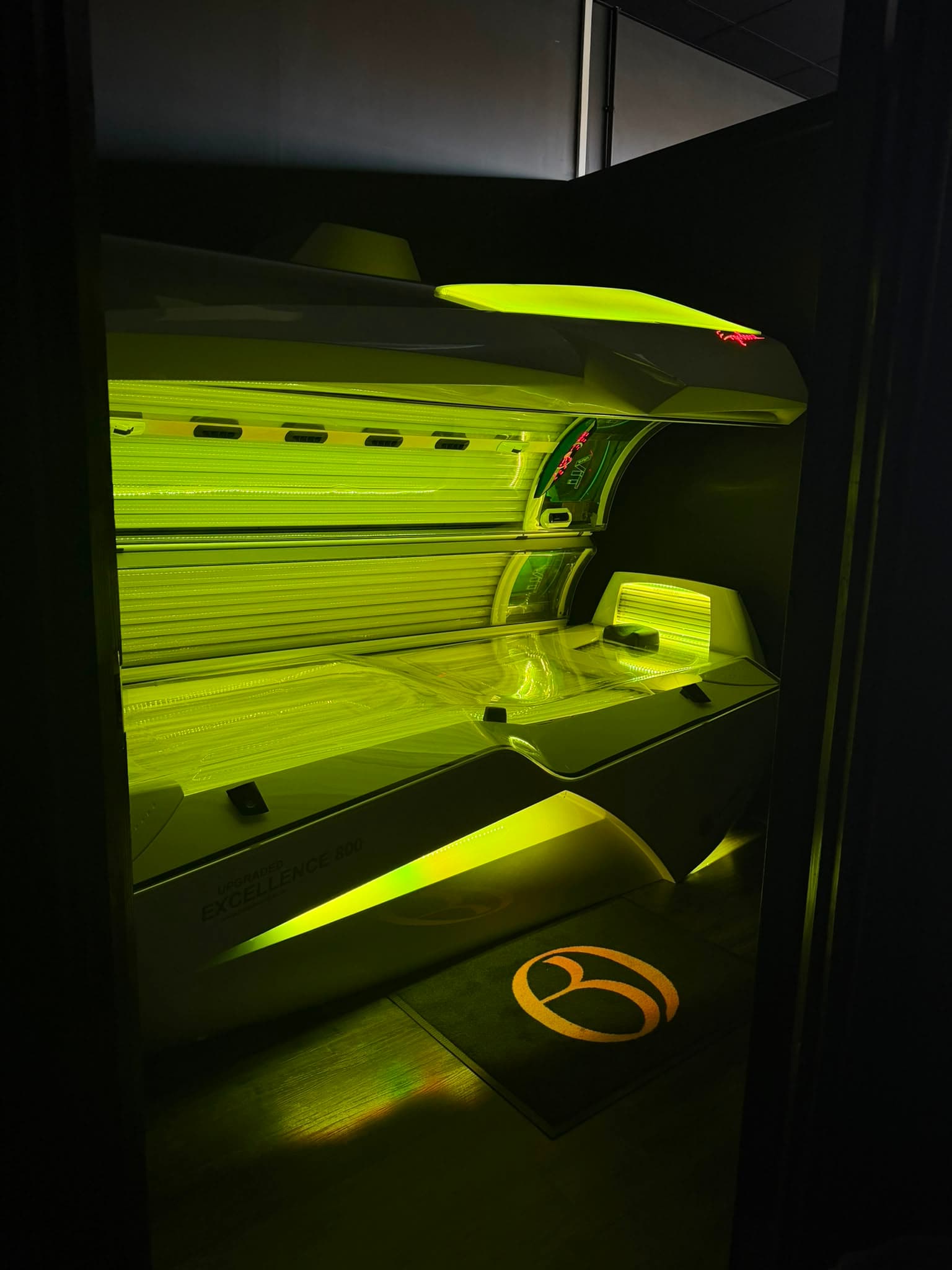 Lay-down tanning bed at Olive Beauty Marston Moretaine